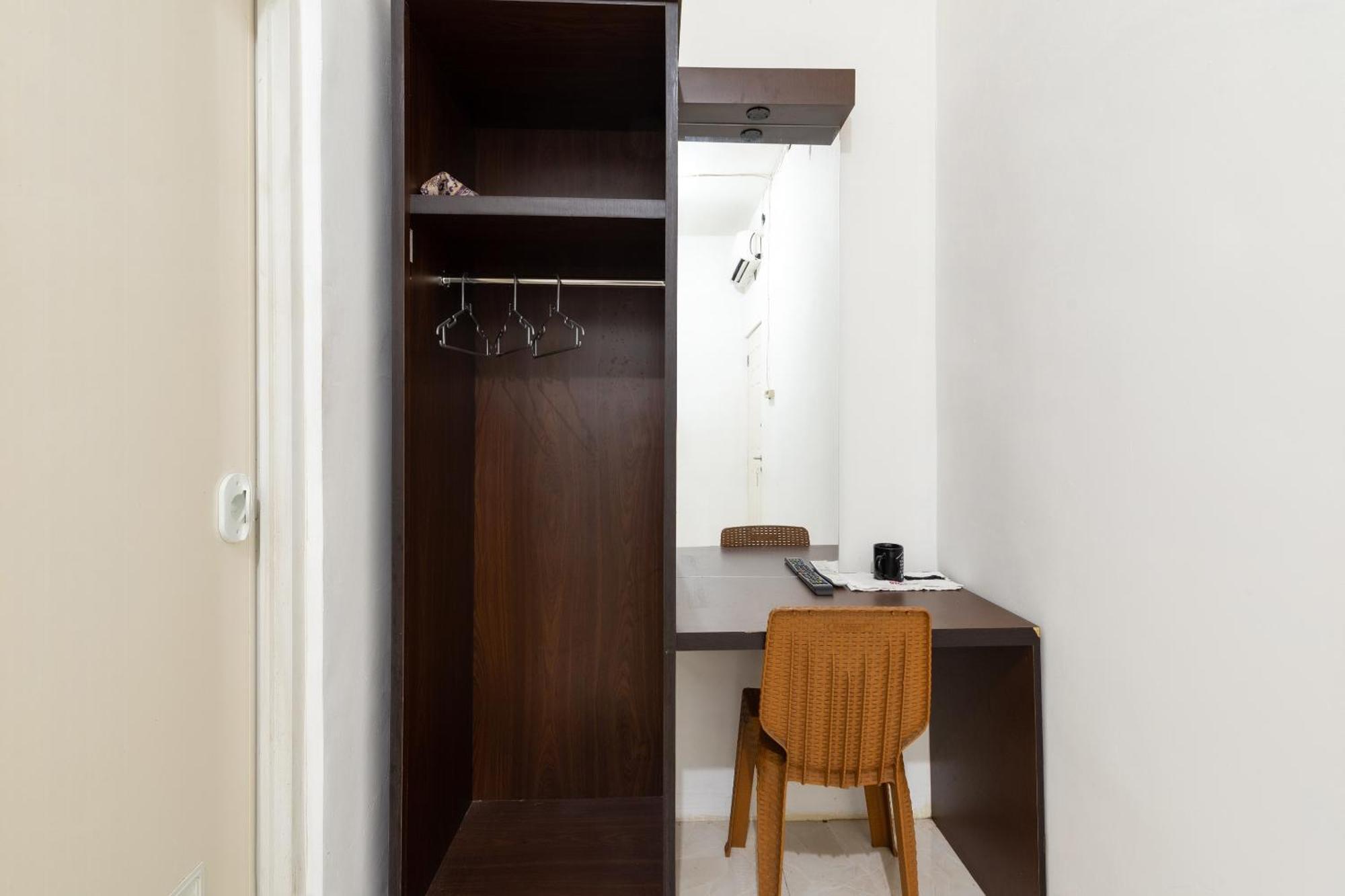 Oyo Life 2108 Griya Aisyah Residence Surabaya Exterior foto
